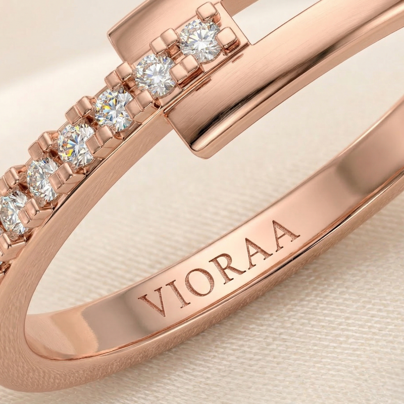 Vioraa Minimalist Diamond Accent Ring
