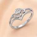 Elegant Intertwined Diamond Accent Ring