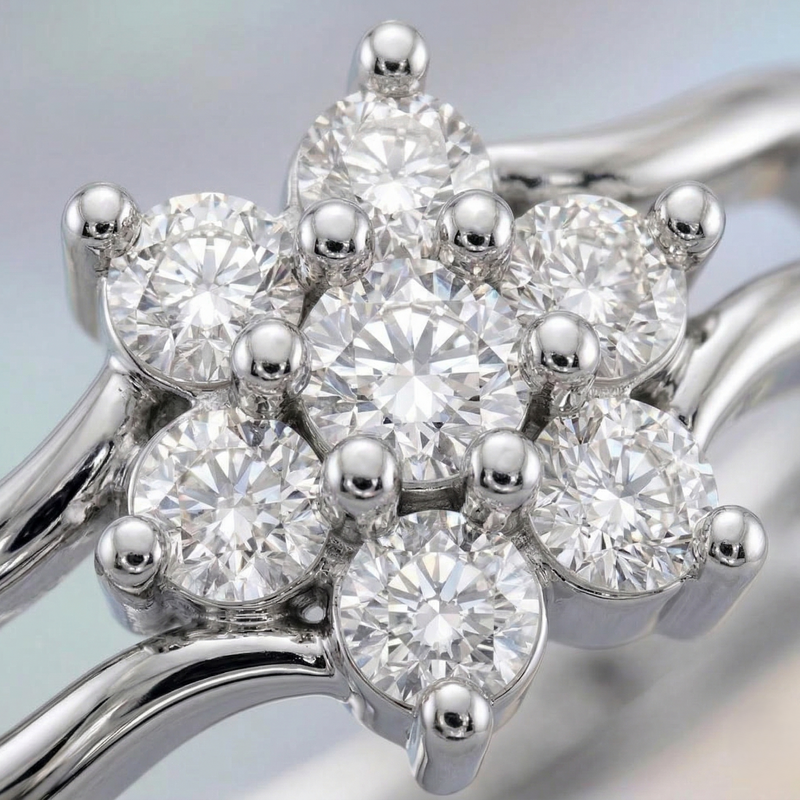 VIORAA Sleek Diamond Bar Ring