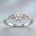 VIORAA Sleek Diamond Bar Ring