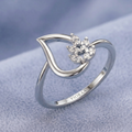 Aurelia Leaf Curve Diamond Ring