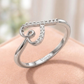 Elegant Ribbon Diamond Curve Ring
